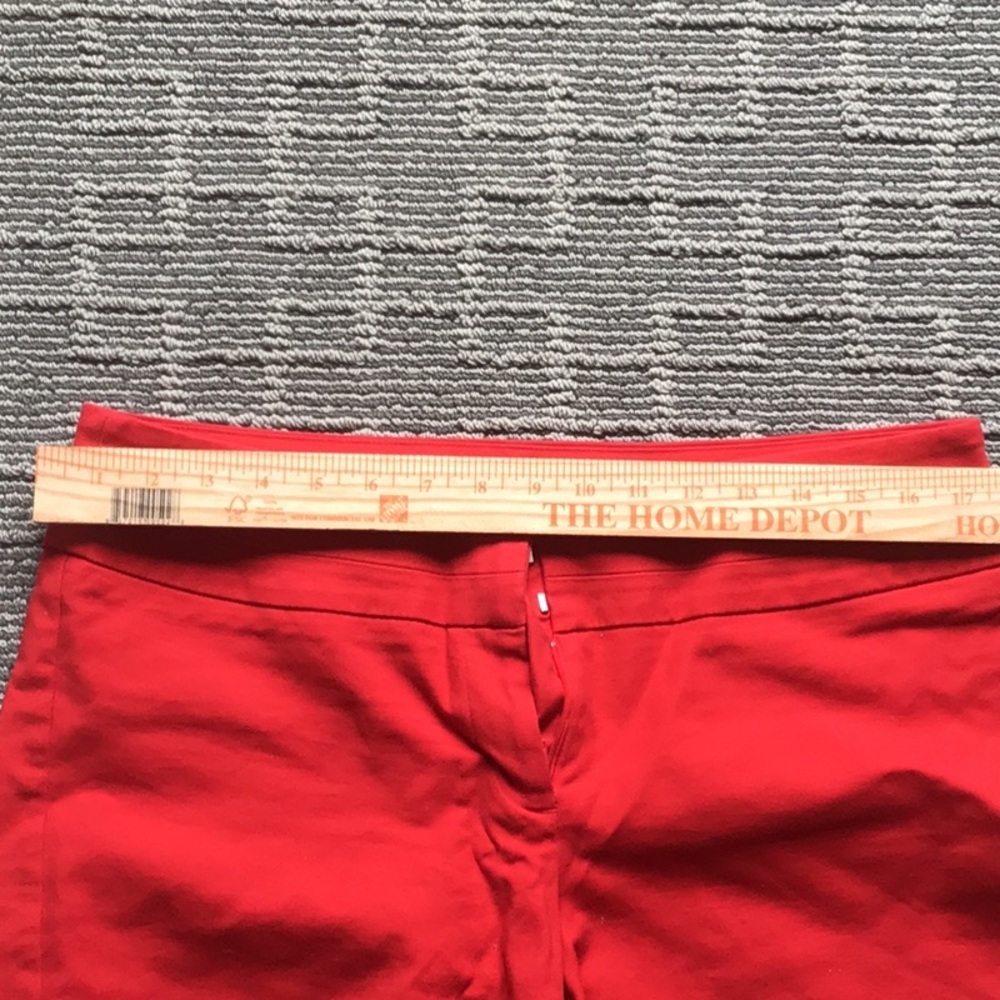 Size 10 Apt 9 Women Shorts Red - Picture 4 of 4